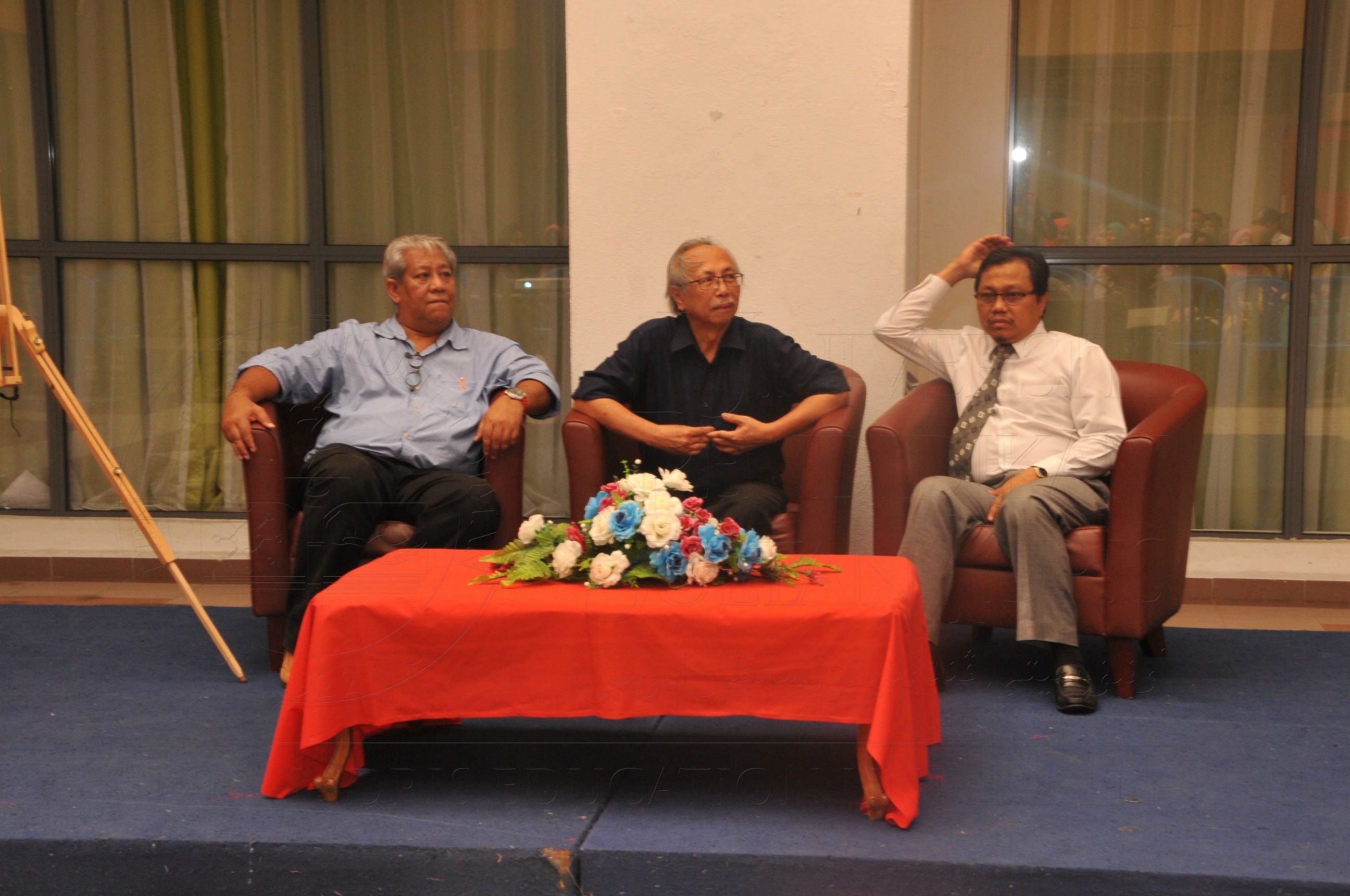 PRO15 173 ESE HAS 2224